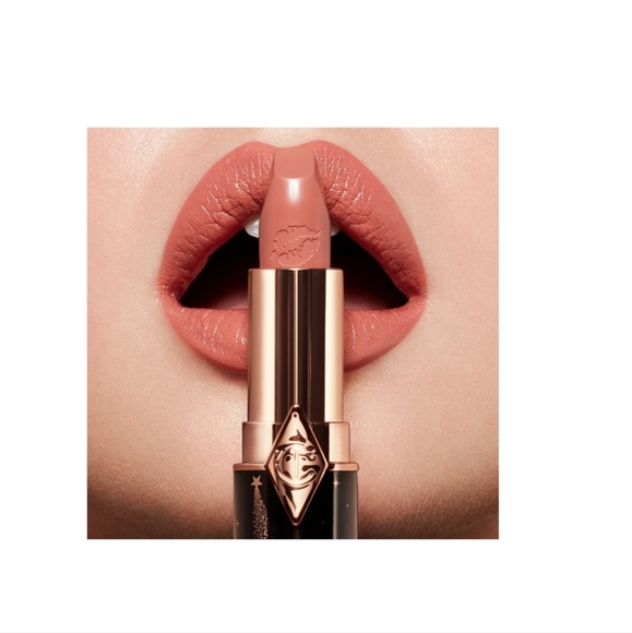 Charlotte Tilbury  hot lips - Picture 2 of 3